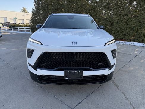 Used 2025 Buick Enclave Sport Touring image 6