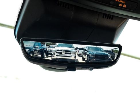Used 2021 Cadillac Escalade Sport Platinum w/ LPO, ONYX Package AWD/4WD image 22