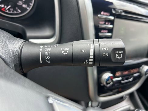 Used 2024 Nissan Murano SL FWD image 30