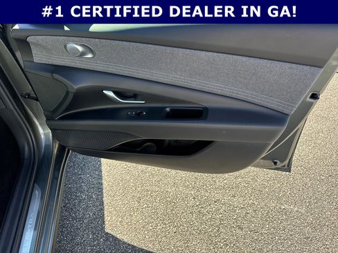 Certified 2025 Hyundai Elantra Limited image 14