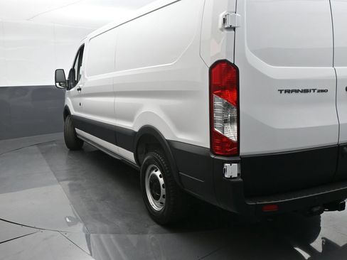 New 2026 Ford Transit 250 Low Roof RWD image 22