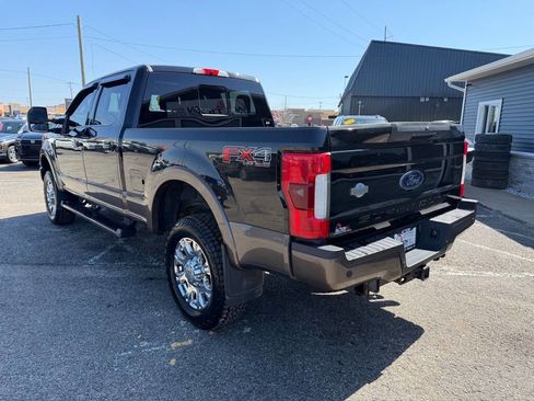 Used 2017 Ford F250 King Ranch w/ FX4 Off-Road Package AWD/4WD image 3