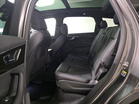 Used 2025 Audi Q7 2.0T Premium image 27