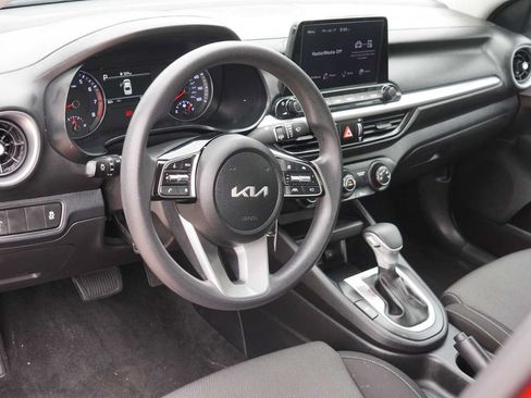 Certified 2024 Kia Forte LXS FWD image 8