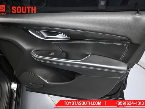 Used 2021 Buick Envision Essence w/ Sport Touring Package AWD/4WD image 31