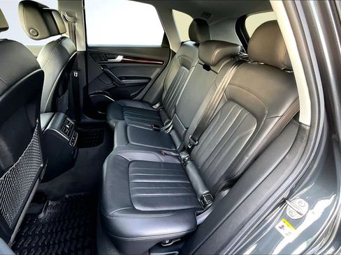 Used 2020 Audi Q5 2.0T Premium Plus w/ Premium Plus Package image 22