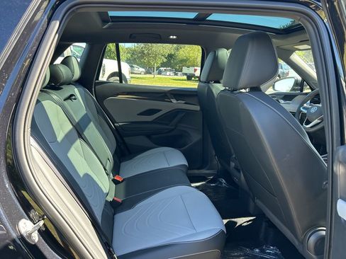 New 2026 Volkswagen Tiguan SE R-Line FWD image 39