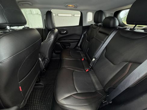 Used 2018 Jeep Compass Trailhawk w/ Leather Interior Group AWD/4WD image 22