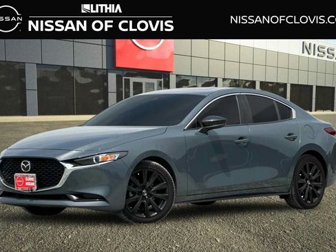 Used 2022 MAZDA MAZDA3 s FWD image 1