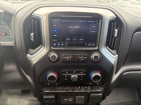 Used 2021 Chevrolet Silverado 2500 LT w/ Fleet Comfort Package AWD/4WD image 13
