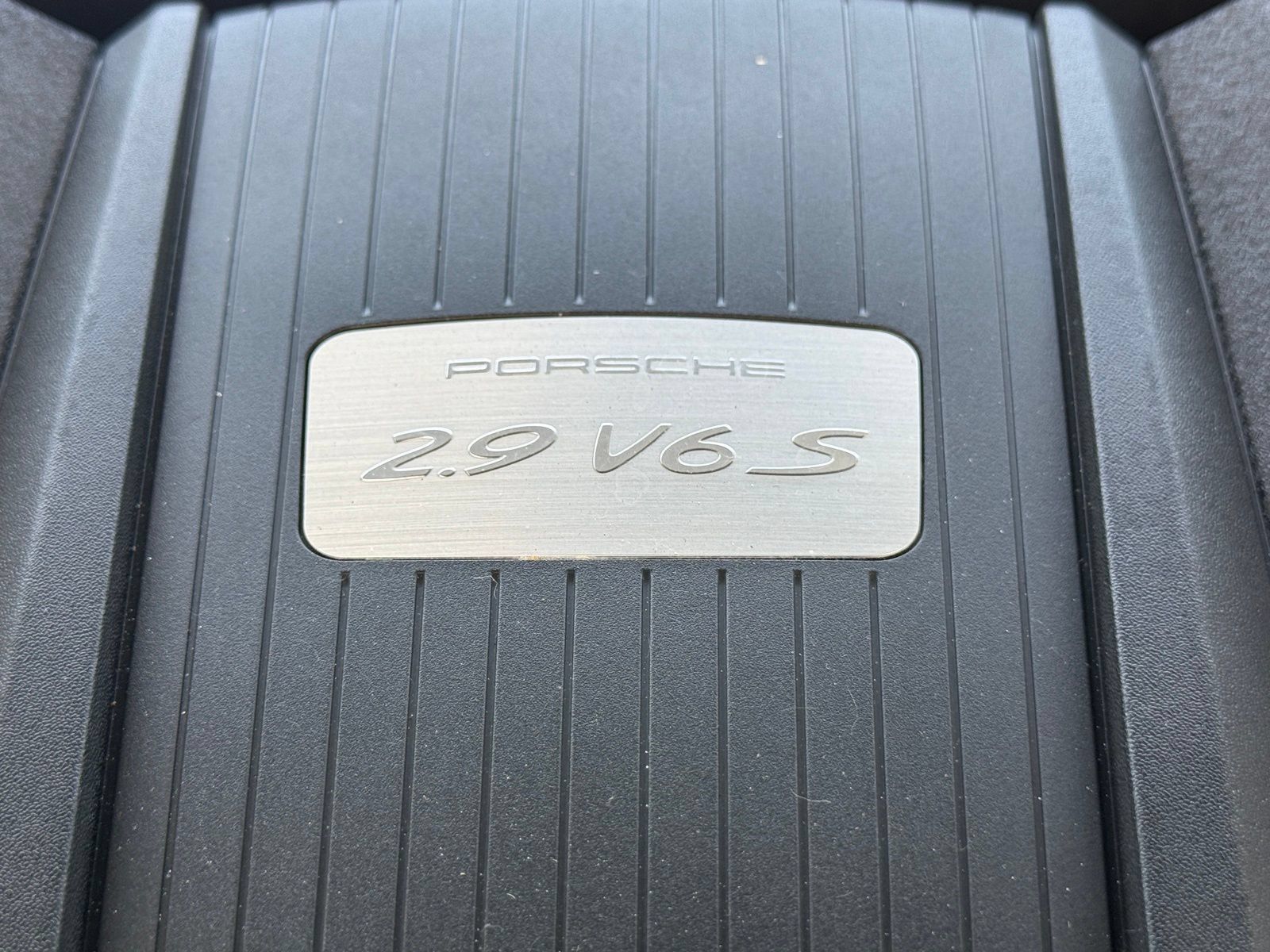 Used 2023 Porsche Macan S AWD/4WD image 44