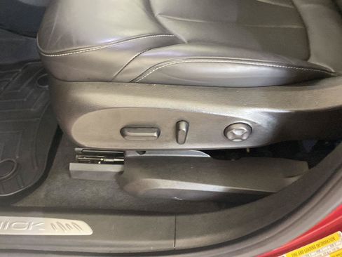 Used 2019 Buick Envision Essence AWD/4WD image 10