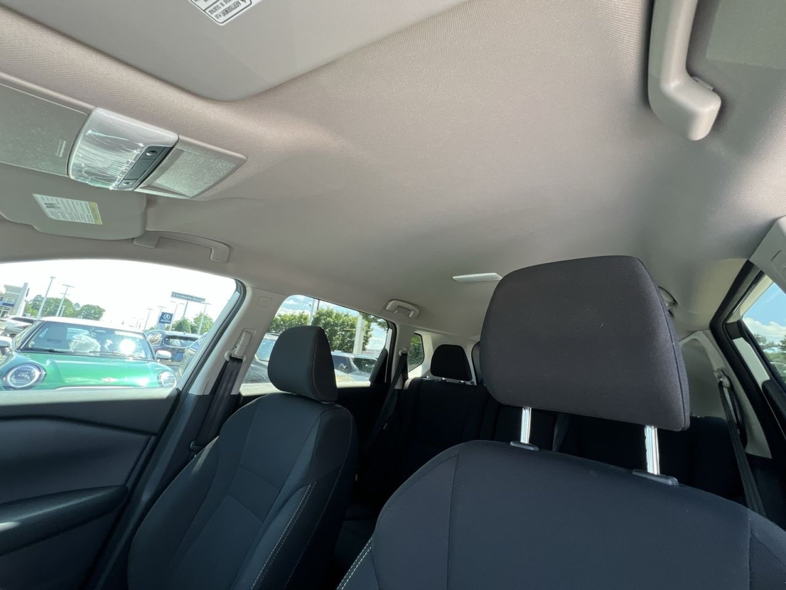 Used 2025 Nissan Rogue S AWD/4WD image 21
