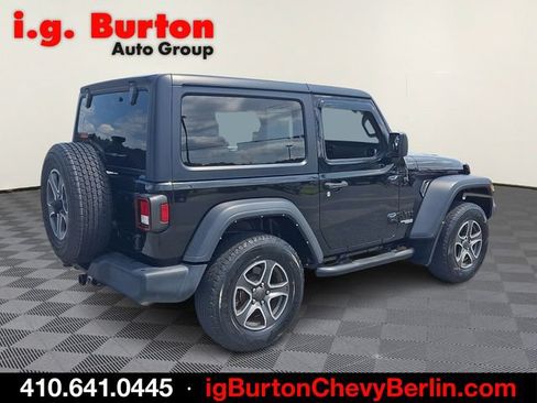 Used 2021 Jeep Wrangler Sport AWD/4WD image 6