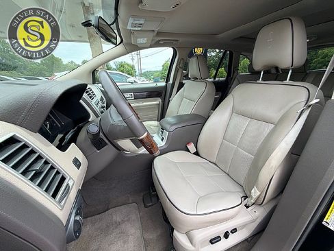 Used 2010 Lincoln MKX AWD image 12
