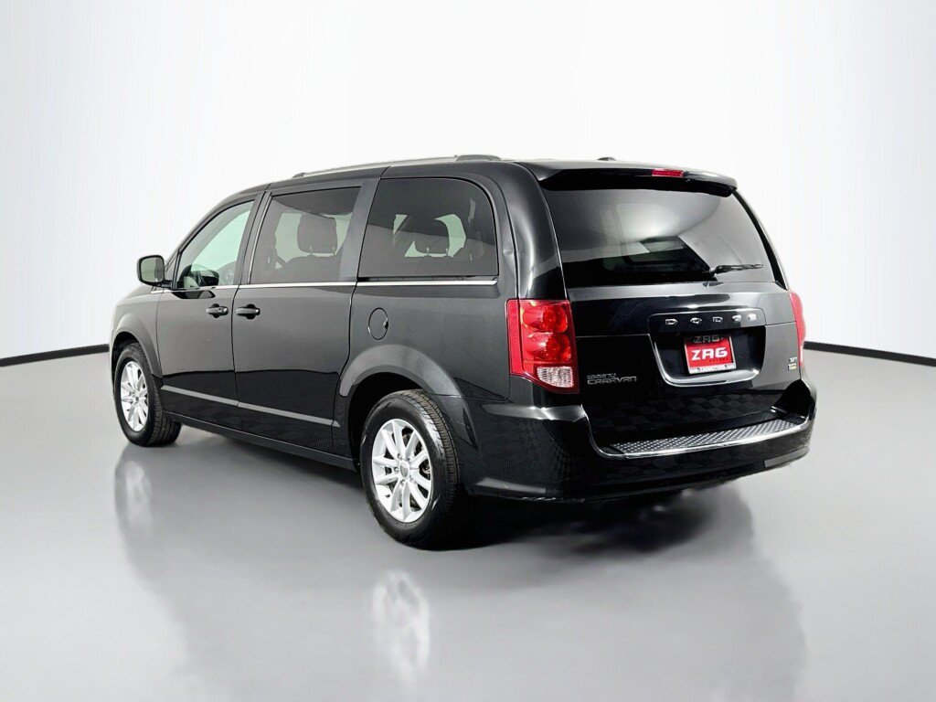 Used 2019 Dodge Grand Caravan SXT FWD image 3
