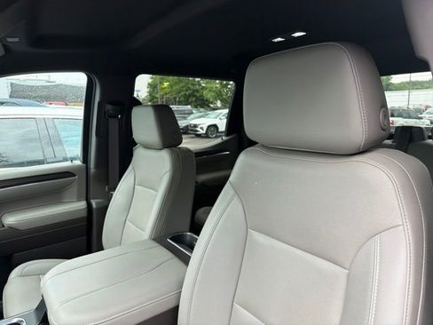 Used 2023 GMC Sierra 1500 SLT w/ SLT Premium Package AWD/4WD image 19
