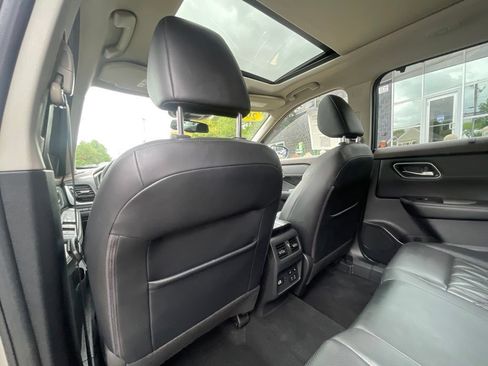 Used 2021 Nissan Rogue Platinum AWD/4WD image 20