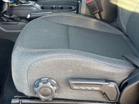 Used 2024 Jeep Wrangler Sport S image 21