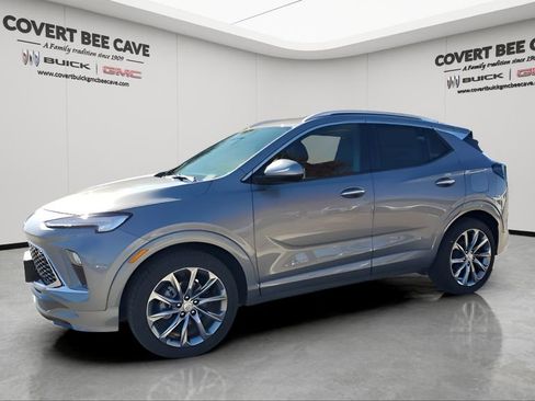 New 2026 Buick Encore GX Avenir w/ Avenir Convenience Package image 4