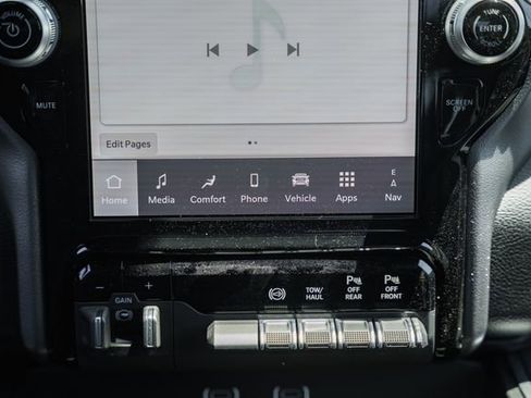 New 2026 RAM 3500 Big Horn AWD/4WD image 33