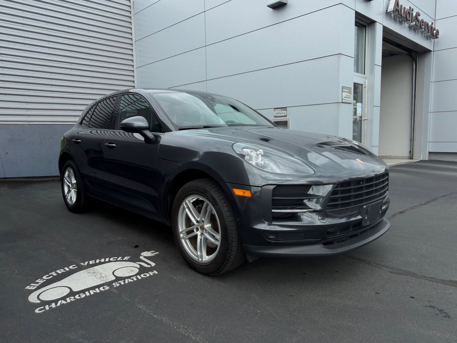 Used 2020 Porsche Macan AWD/4WD image 7