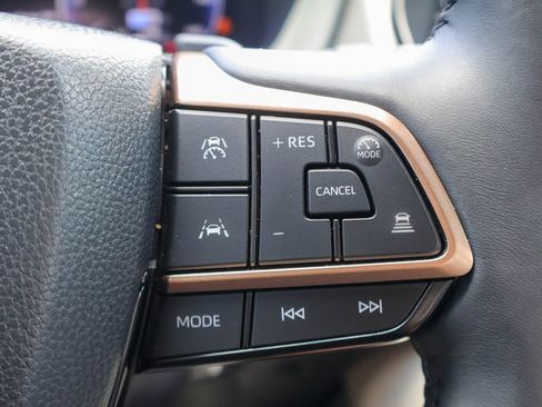 Used 2026 Toyota Grand Highlander AWD Hybrid image 16