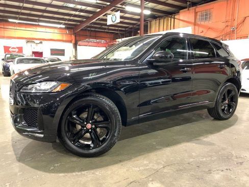 Used 2020 Jaguar F-PACE Checkered Flag image 2