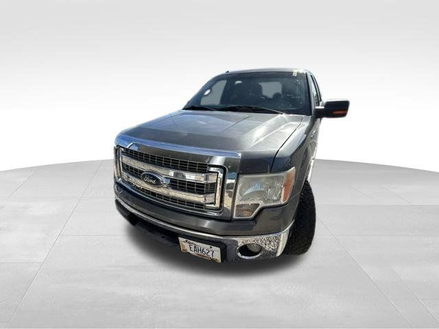 Used 2014 Ford F150 XLT w/ Equipment Group 302A Luxury AWD/4WD image 2
