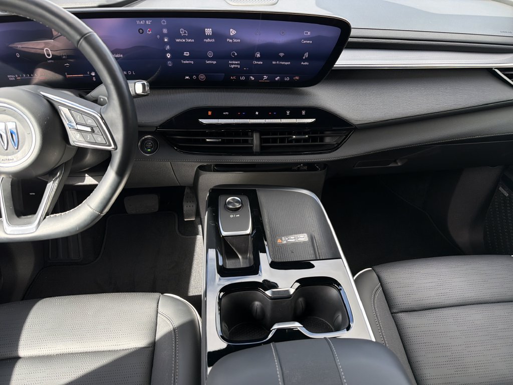 Certified 2025 Buick Enclave Sport Touring w/ Trailering Package, 5000 lbs. FWD image 15