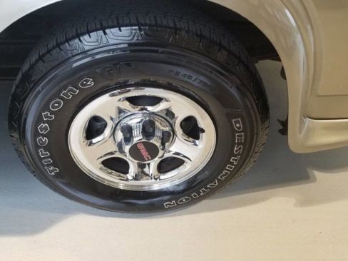 Used 2003 GMC Savana 3500 w/ RV Package image 4