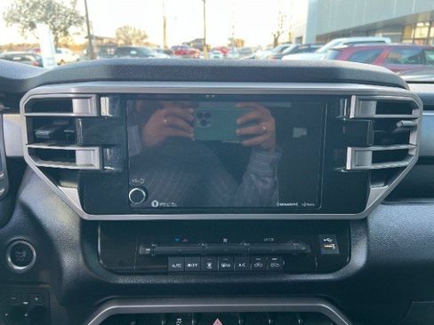 Used 2022 Toyota Tundra SR5 image 43