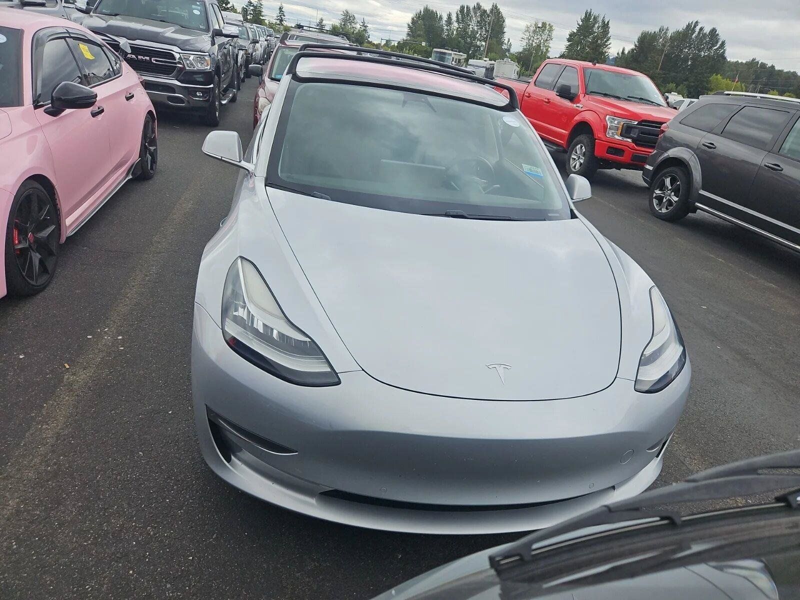 Used 2018 Tesla Model 3 Long Range RWD image 2