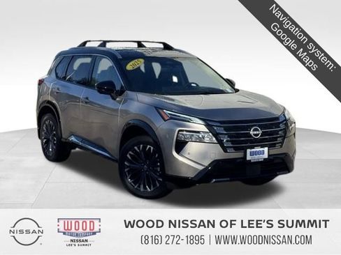 Used 2025 Nissan Rogue Platinum w/ Platinum Premium Package image 1