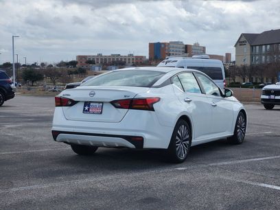 Used 2023 Nissan Altima 2.5 SV