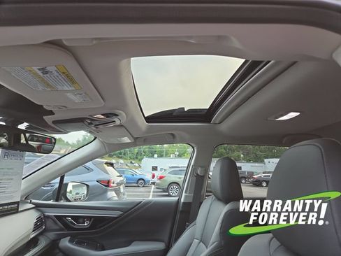Used 2025 Subaru Outback Onyx Edition AWD/4WD image 13