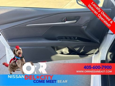 Used 2025 Toyota Camry LE image 14