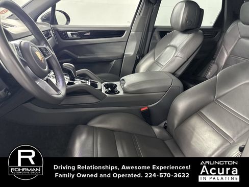 Used 2019 Porsche Cayenne AWD/4WD image 4