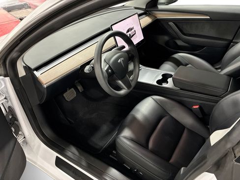 Certified 2023 Tesla Model 3 Standard Range RWD image 9