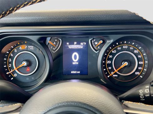 Used 2024 Jeep Wrangler Unlimited Sport AWD/4WD image 18
