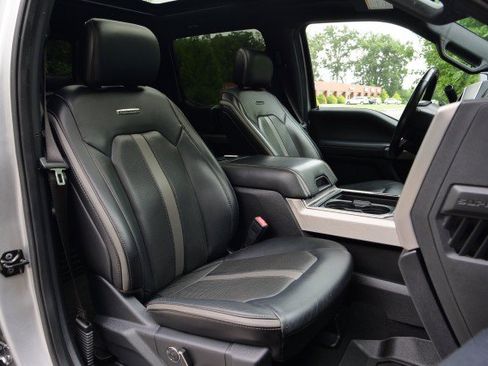 Used 2019 Ford F250 Platinum w/ Platinum Ultimate Package AWD/4WD image 32