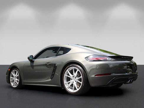 Used 2025 Porsche 718 Cayman RWD image 5