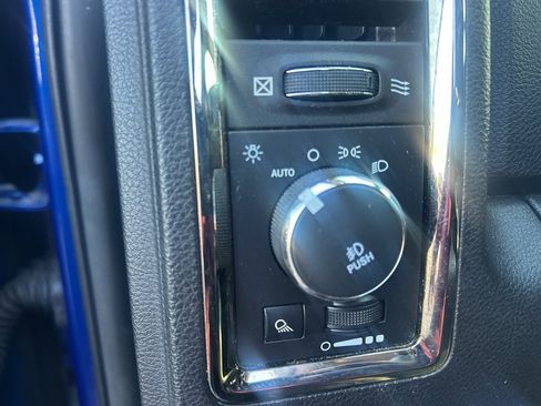 Used 2014 RAM 1500 Sport w/ Sport Premium Group image 17