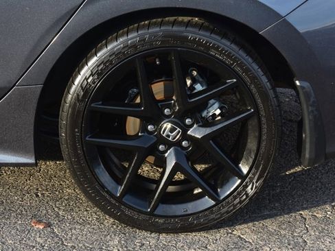 Used 2022 Honda Civic Sport image 11