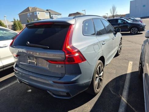 Used 2023 Volvo XC60 B5 Plus w/ Climate Package image 5