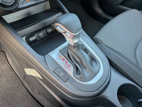 Used 2024 Kia Forte LXS image 12