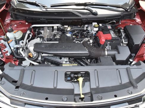 Used 2025 Nissan Rogue S FWD image 36