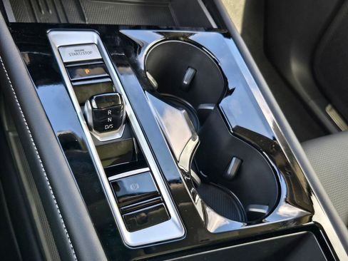 New 2026 Volkswagen Atlas SEL Premium R-Line AWD/4WD image 11
