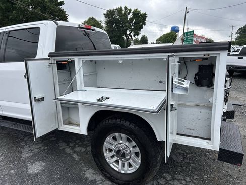 Used 2018 Ford F250 XLT w/ XLT Value Package AWD/4WD image 11