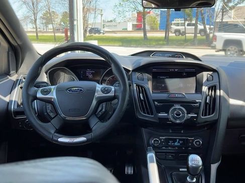 Used 2013 Ford Focus ST image 18